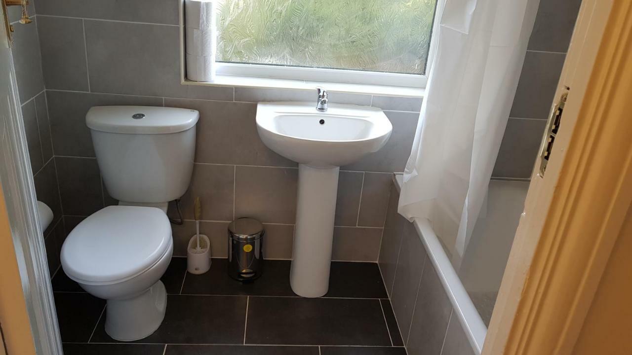 Elegant And Spacious 2 Bedroom Barnet Ngoại thất bức ảnh