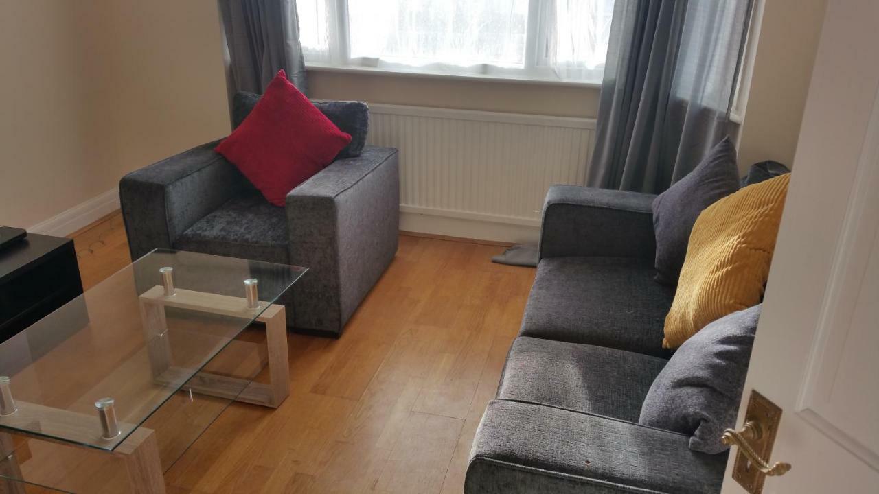 Elegant And Spacious 2 Bedroom Barnet Ngoại thất bức ảnh