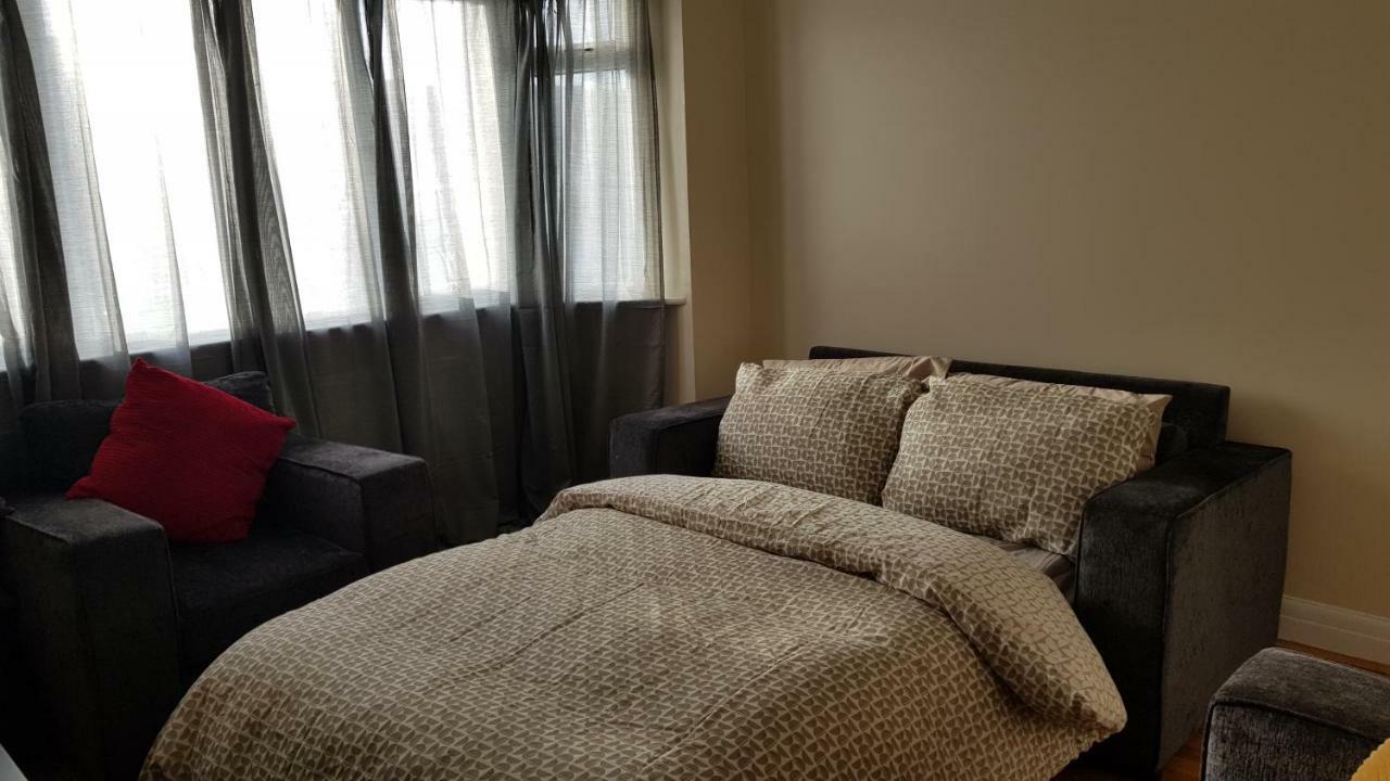 Elegant And Spacious 2 Bedroom Barnet Ngoại thất bức ảnh