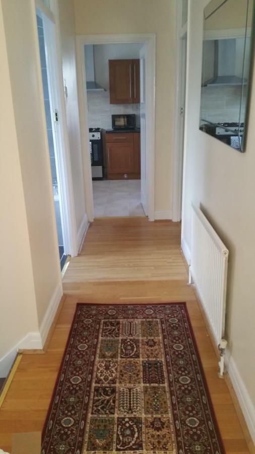 Elegant And Spacious 2 Bedroom Barnet Ngoại thất bức ảnh