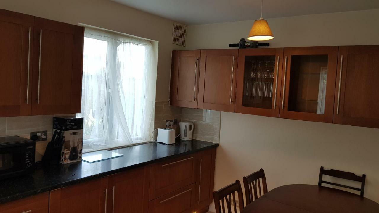 Elegant And Spacious 2 Bedroom Barnet Ngoại thất bức ảnh