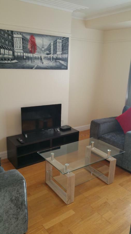 Elegant And Spacious 2 Bedroom Barnet Ngoại thất bức ảnh