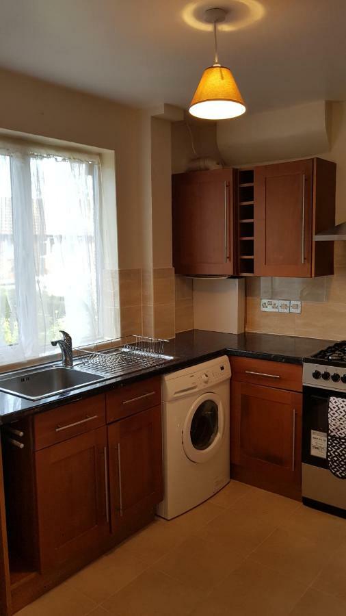 Elegant And Spacious 2 Bedroom Barnet Ngoại thất bức ảnh