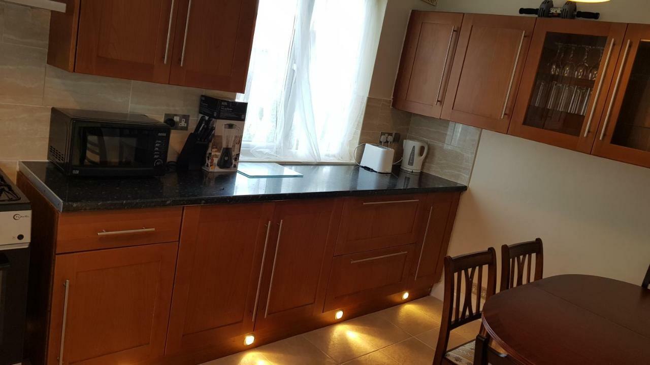 Elegant And Spacious 2 Bedroom Barnet Ngoại thất bức ảnh