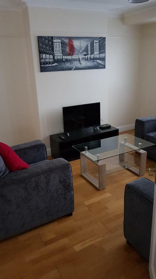 Elegant And Spacious 2 Bedroom Barnet Ngoại thất bức ảnh